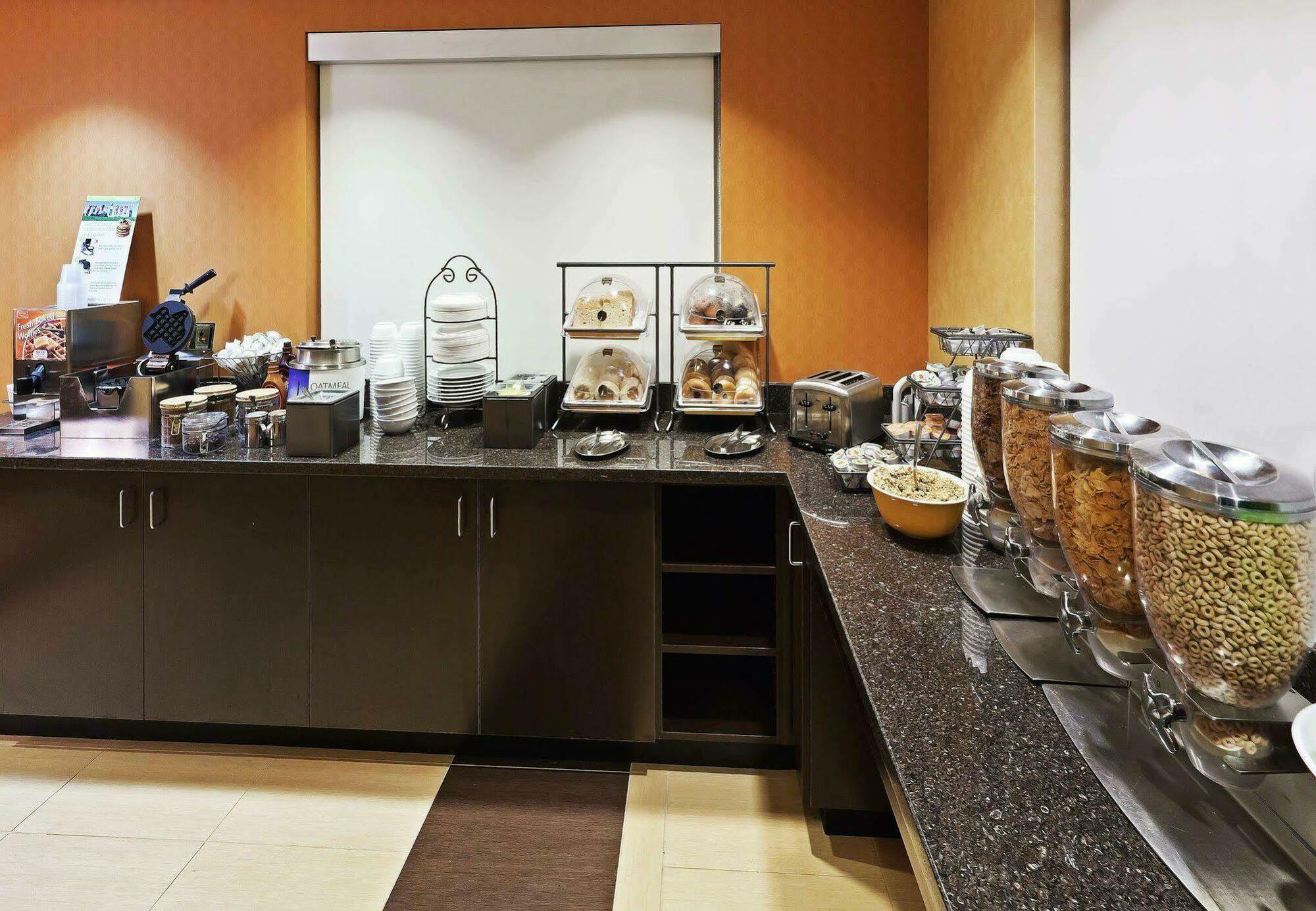 Residence Inn Houston Sugar Land/Stafford Restaurang bild